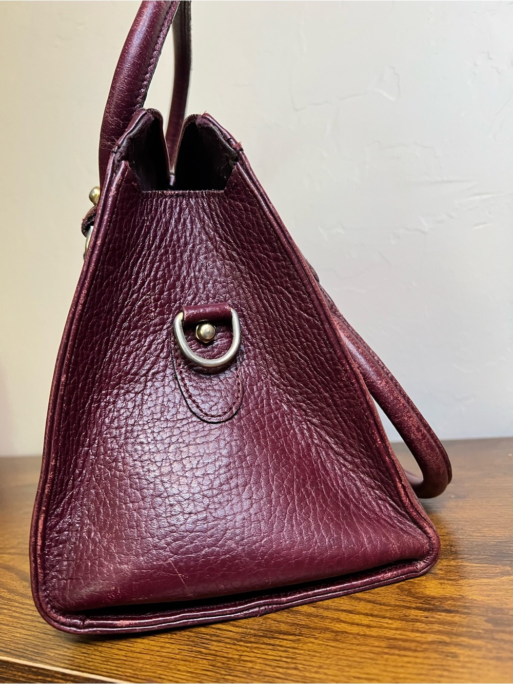 Vintage 1980’s Etienne Aigner Oxblood Leather Doctor-Style Satchel - Picture 4 of 9